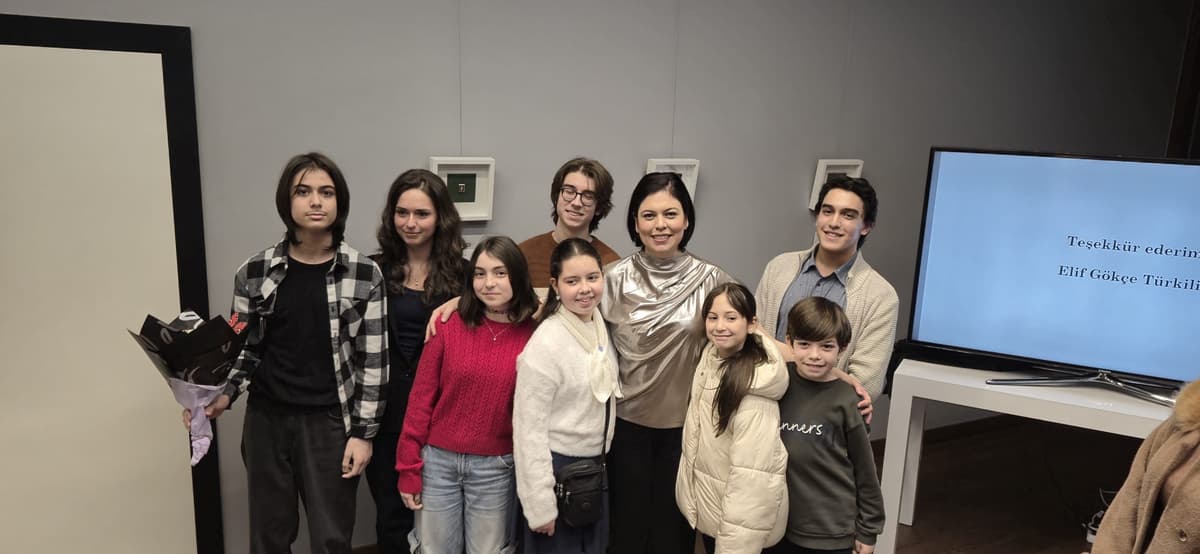 Elif Gokce Turkili photo 14